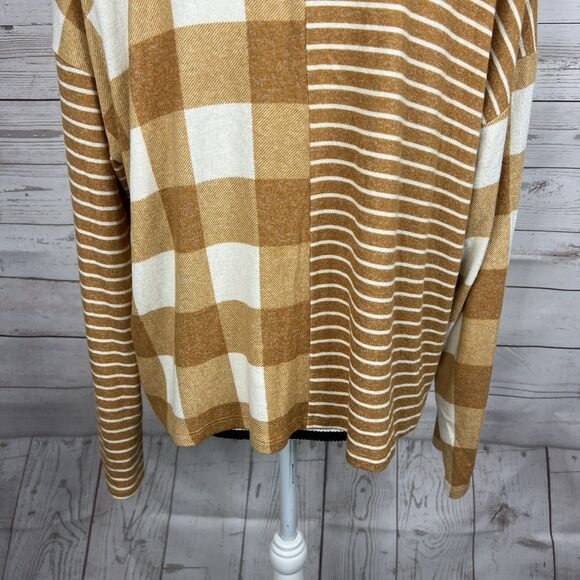 Maurices Mixer Cardigan Size Large Tan White Plaid Striped Long Sleeve - Picture 8 of 10